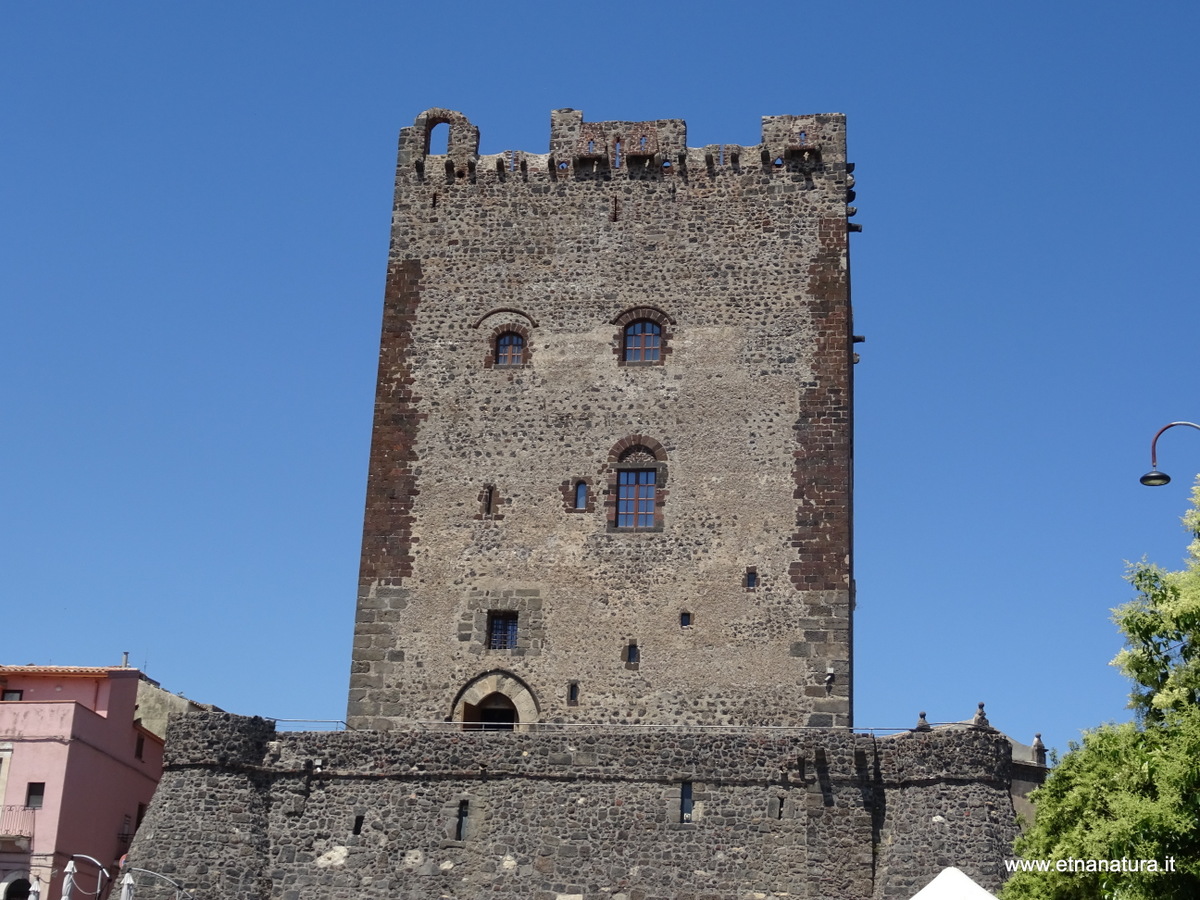 Castello Adrano-Numero visite:31514