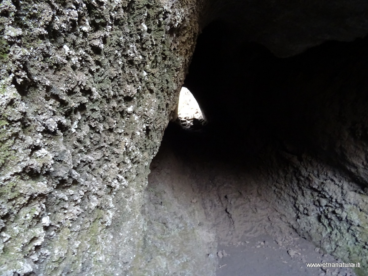 Grotta Corruccio-Numero visite:36490