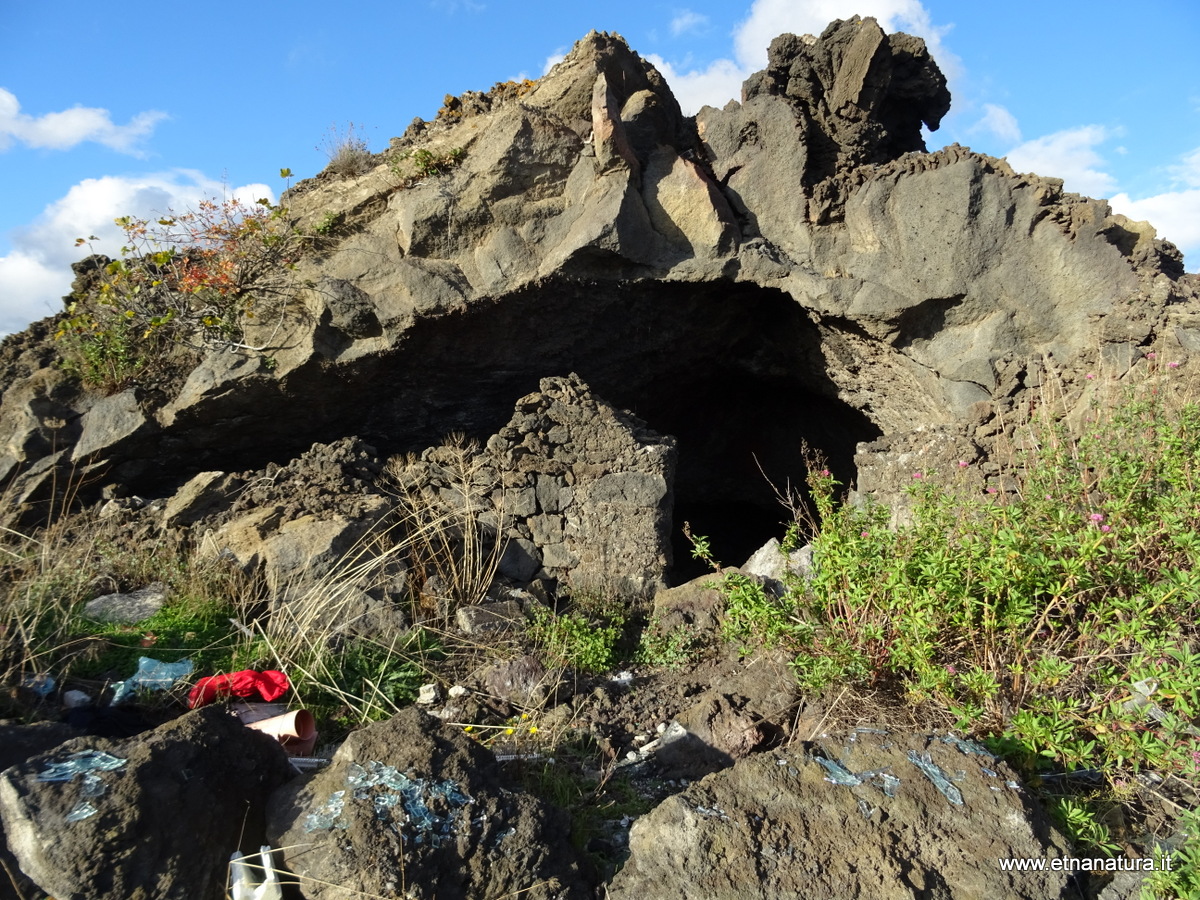 Grotta Campana-Numero visite:30393