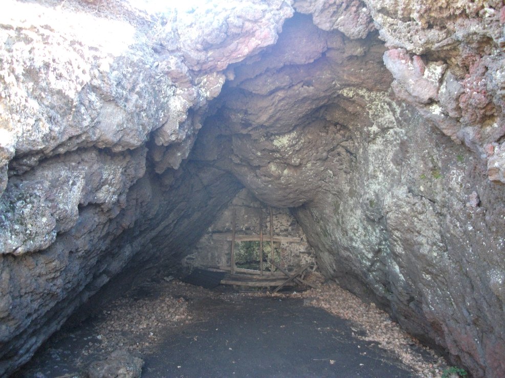 Grotte di casa del vescovo