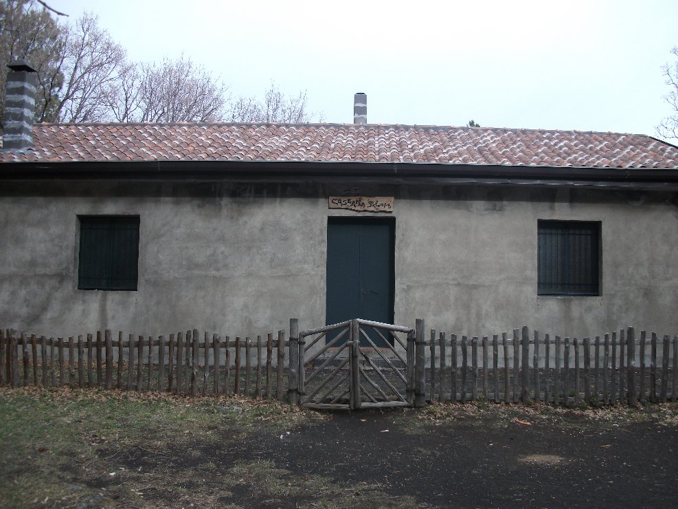 Rifugio Caserma Palombe