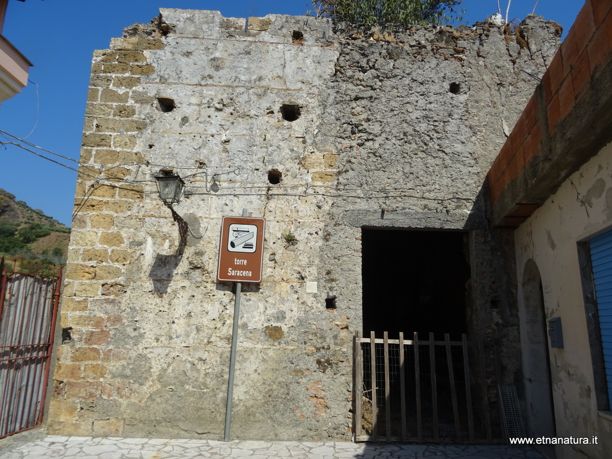 Torre Saracena Locadi