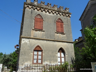 Santa Teresa Riva
