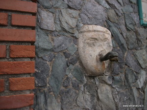 Fontana_acqua_ruggia_26-07-2014 10-21-56