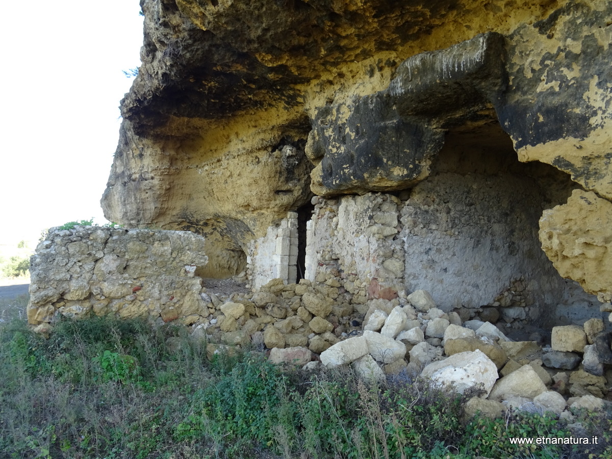 Grotte Primosole-Numero visite:14918